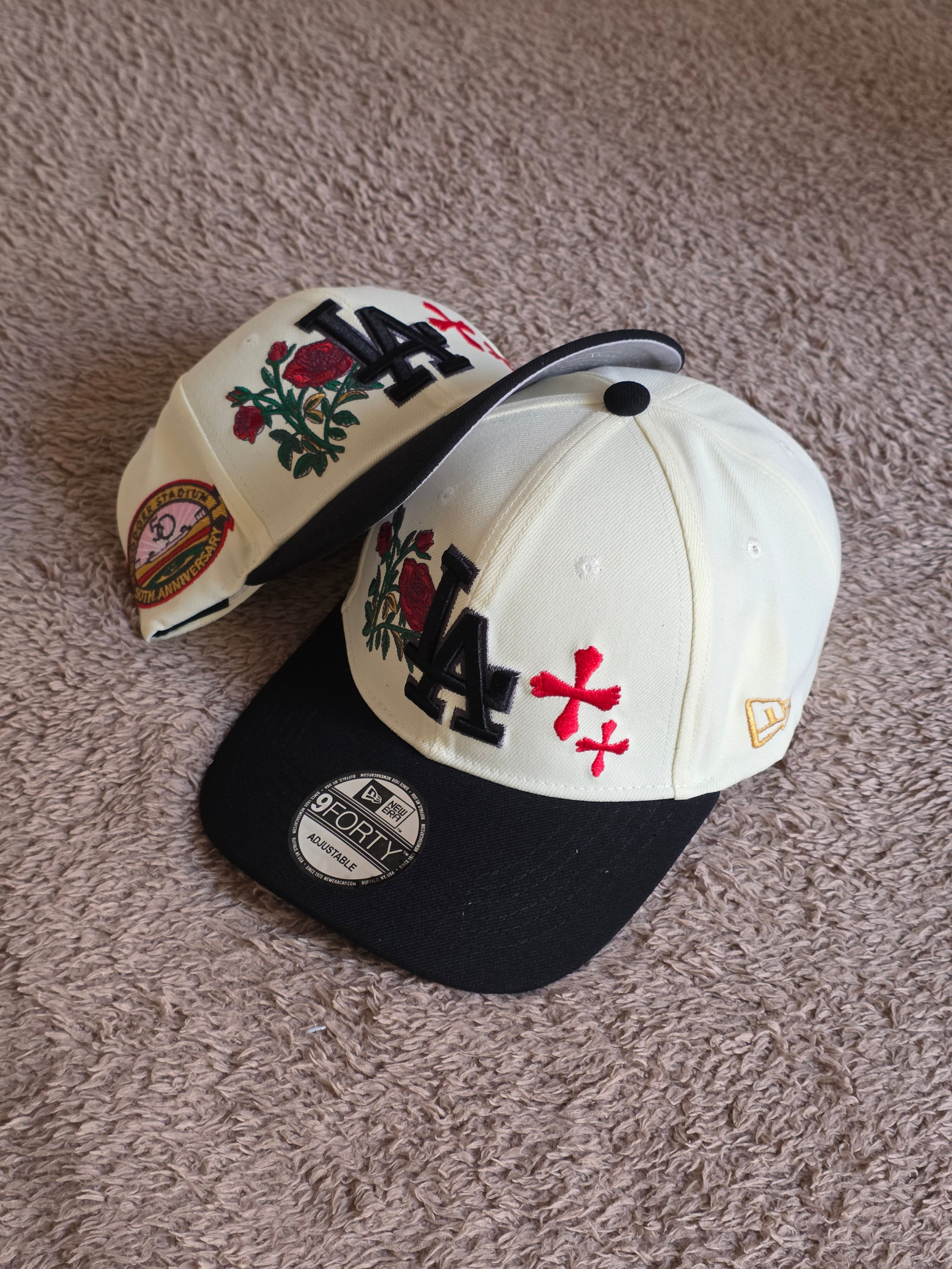 Gorra New Era 9FORTY Los Angeles Dodgers (Edición Especial "Dodger Stadium 50th Anniversary" con Bordados Temáticos)