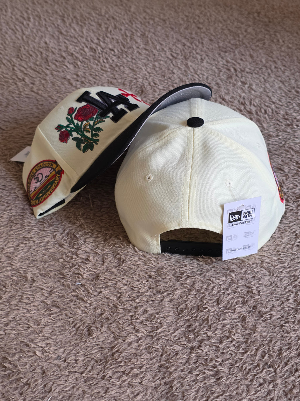 Gorra New Era 9FORTY Los Angeles Dodgers (Edición Especial "Dodger Stadium 50th Anniversary" con Bordados Temáticos)