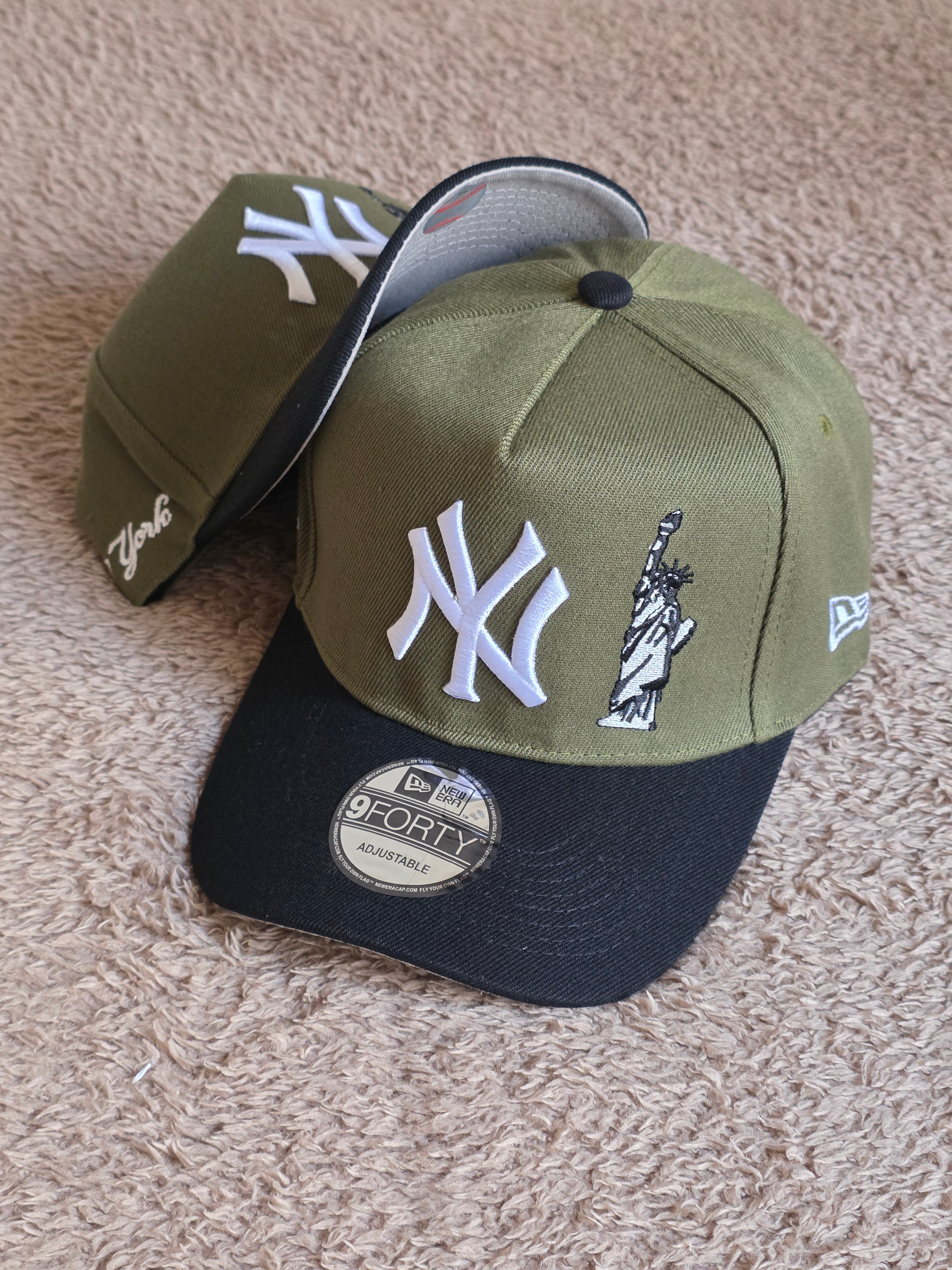 Gorra New Era 9FORTY A-Frame New York Yankees (Edición Especial "Estatua de la Libertad")