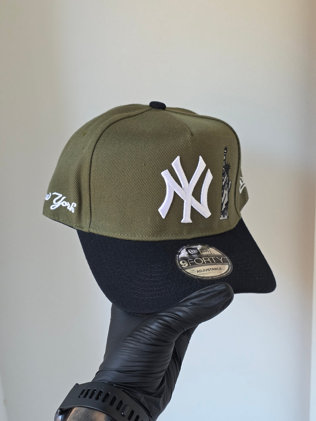 Gorra New Era 9FORTY A-Frame New York Yankees (Edición Especial "Estatua de la Libertad")