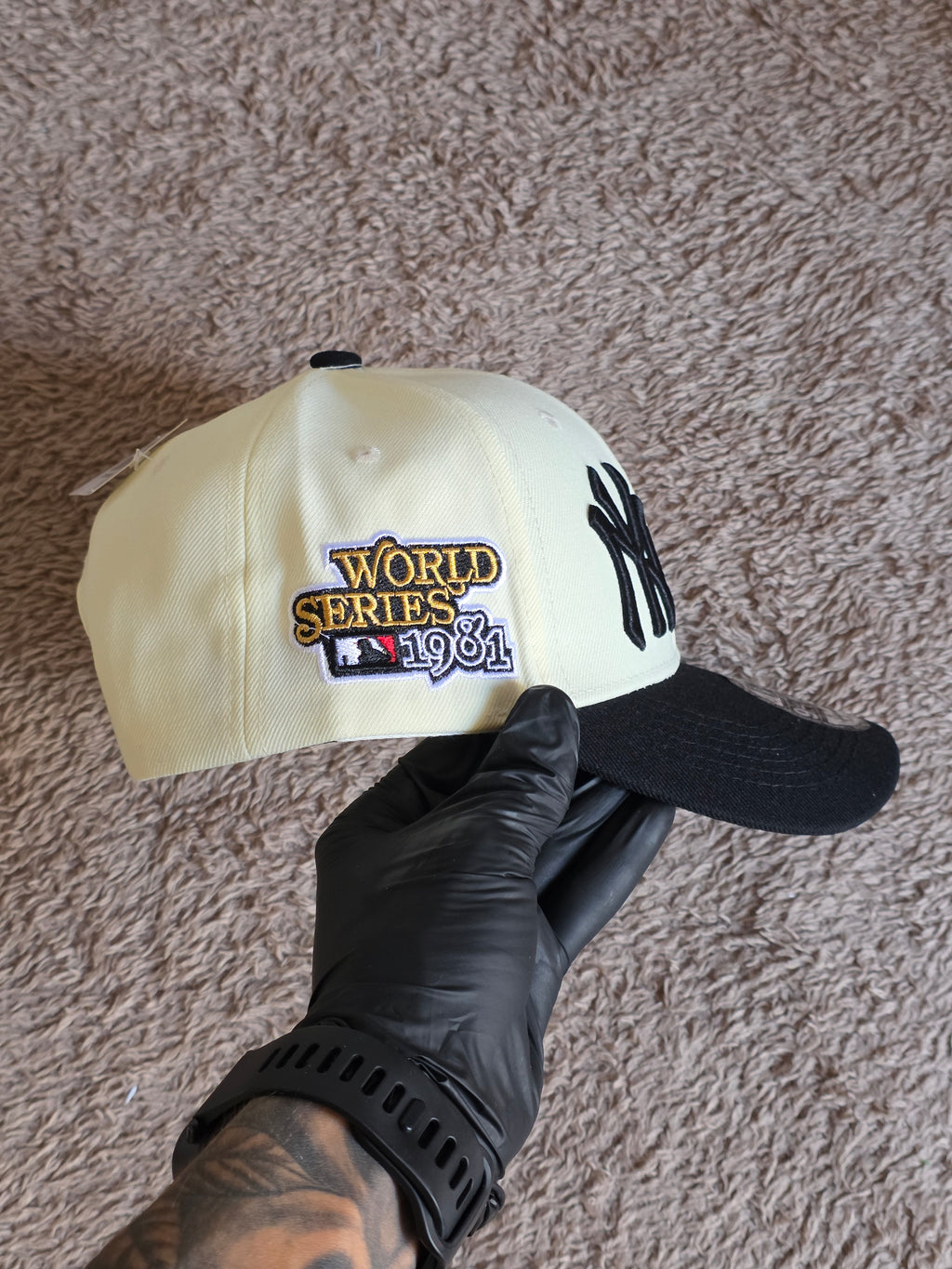 Gorra New Era 9FORTY A-Frame World Series 1981 "Rivalry Split" (Yankees vs. Dodgers)