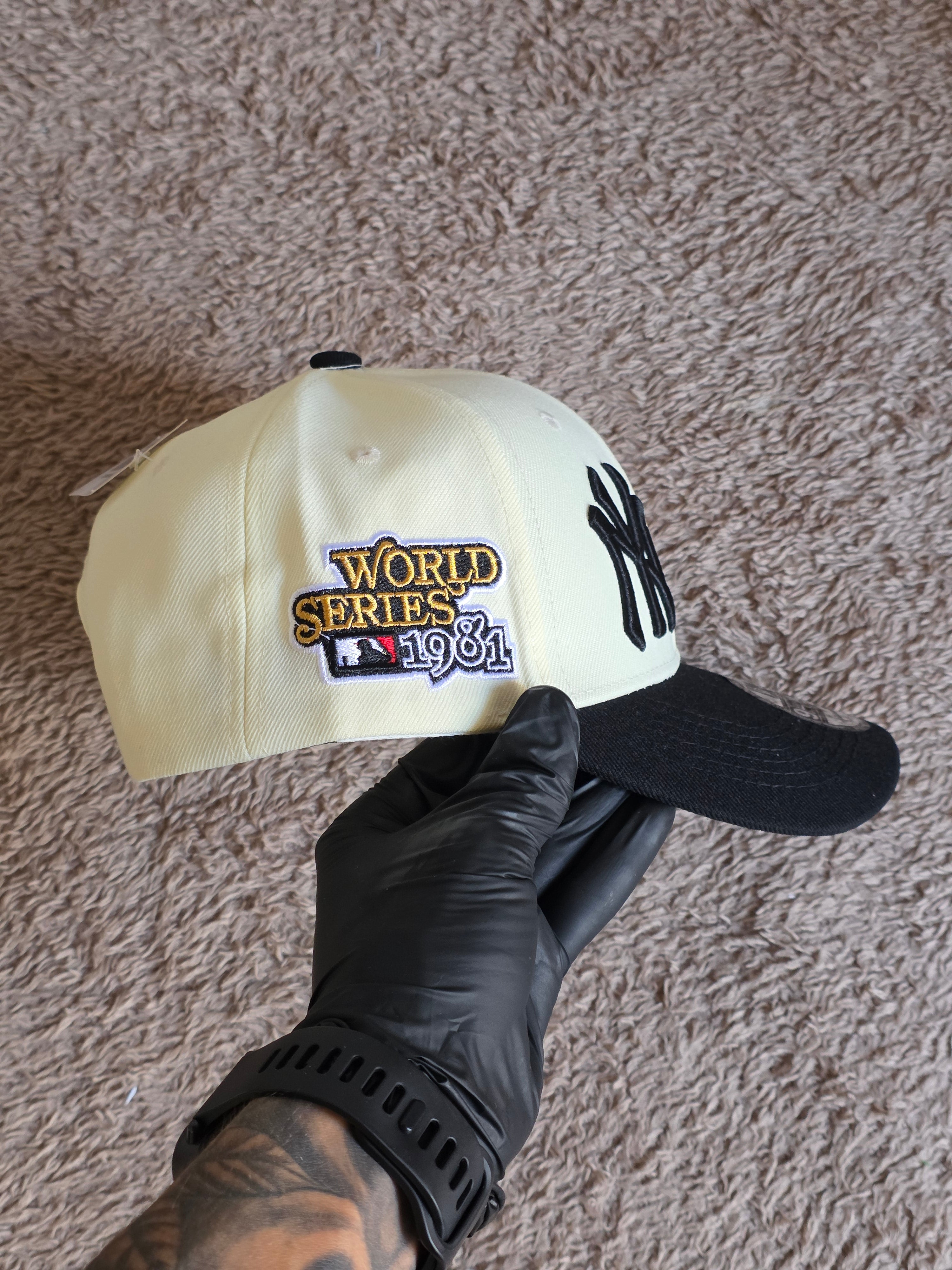 Gorra New Era 9FORTY A-Frame World Series 1981 "Rivalry Split" (Yankees vs. Dodgers)