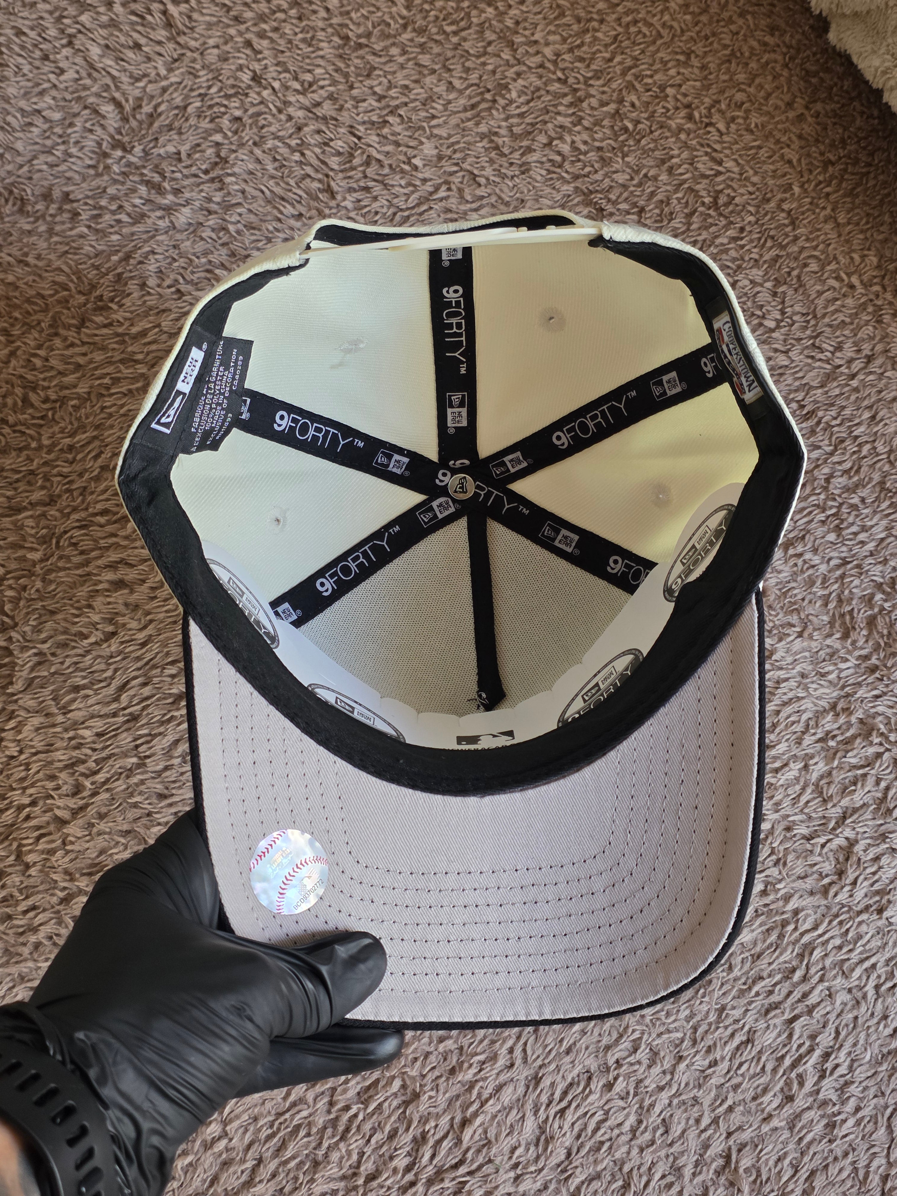 Gorra New Era 9FORTY A-Frame – San Diego Padres (Edición Beige/Negro)