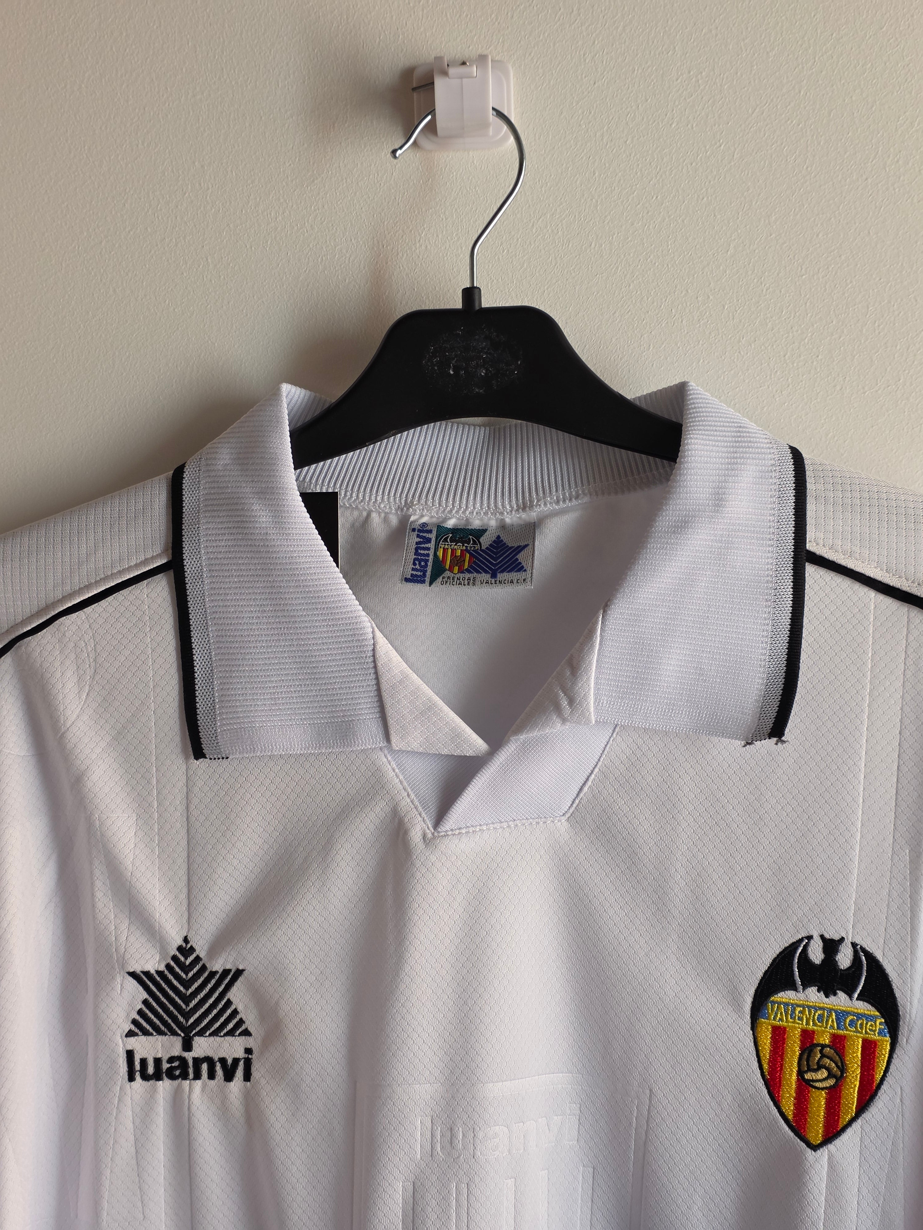Camiseta Retro Valencia 1996-97 🦇