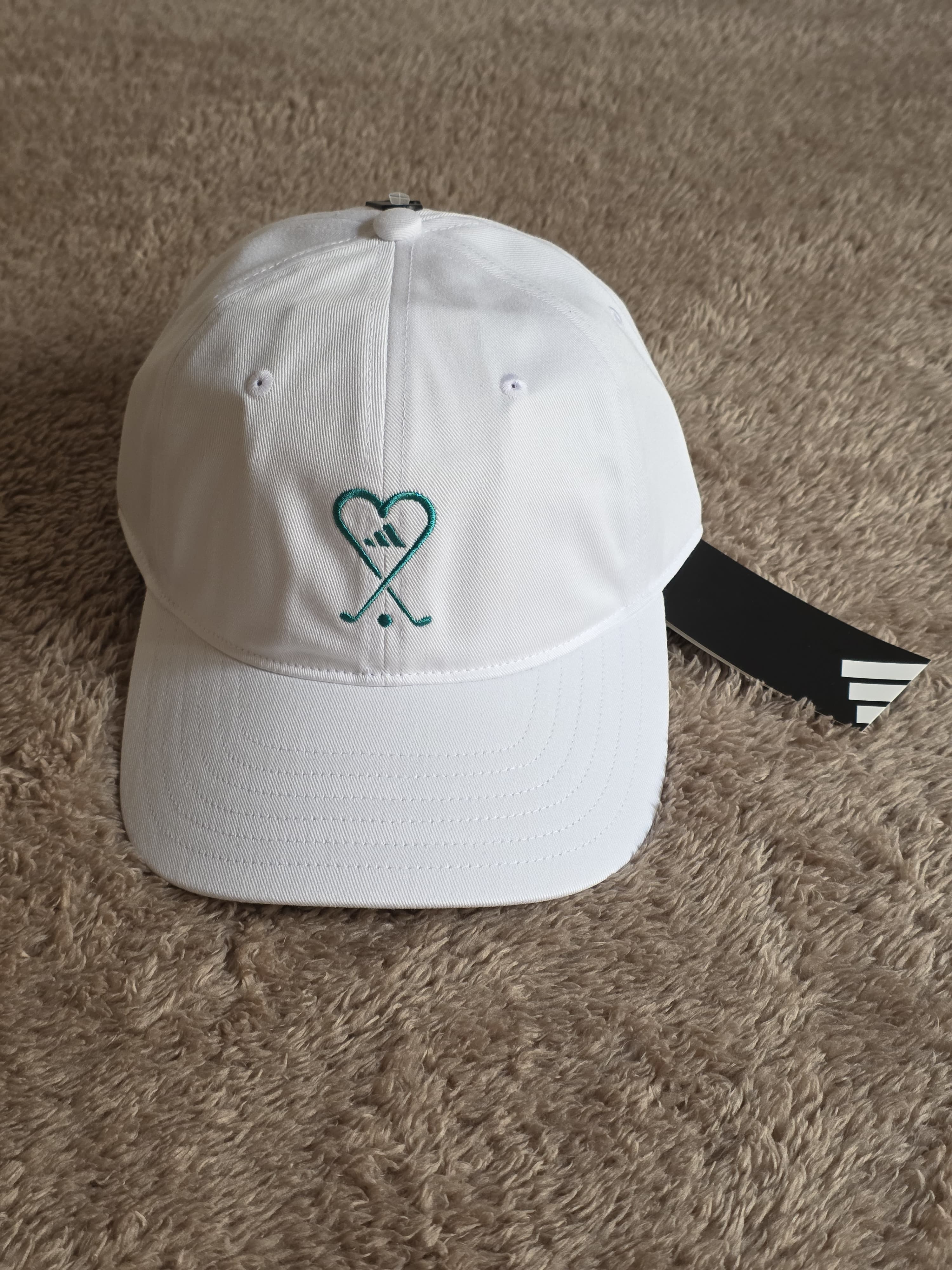 Gorra Adidas Hearts y Clubs
